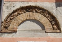 Arco di terracotta del 400
