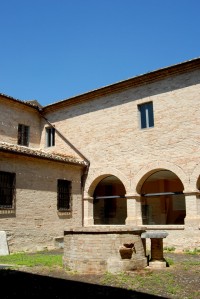 Ex convento francescano, chiostro
