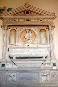 Chiesa di S.francesco - sarcofago di ludovico euffreducci (1527)