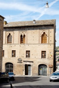 Palazzo Fogliani (sec XV)
