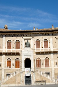 Palazzo dei Priori - Ingresso