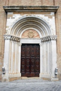 Portale della Chiesa di S. francesco