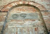 S. Giovanni Battista, particolare del portale.