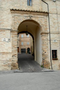 Porta Vittorio Emanuele
