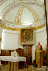 S. Maria delle Grazie, altare centrale con pala da  altare di C. pagani