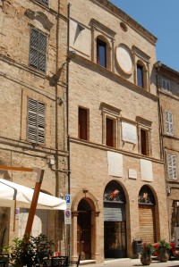 Palazzo Fabiani, ex palazzo comunale
