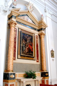 Chiesa di S. maria, tela raffigurante la crocifissione, del pittore palma, allievo del tiziano