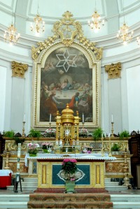 Santuario di S. vittoria, interno del santuario